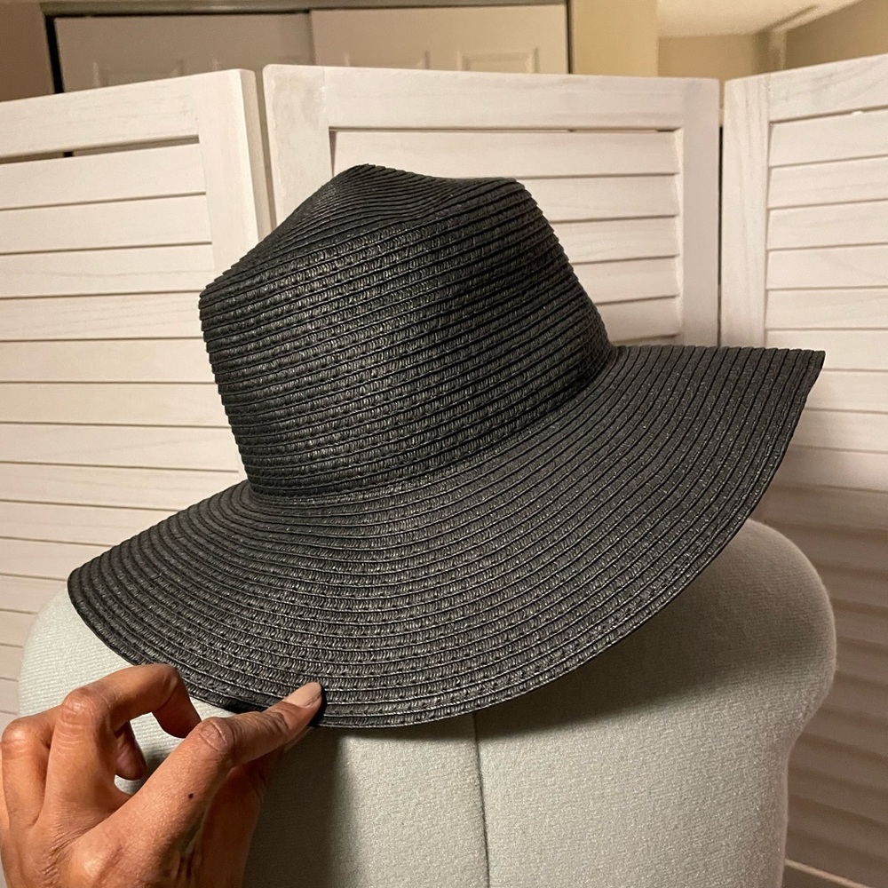 NWT Black Sun hat Old Navy